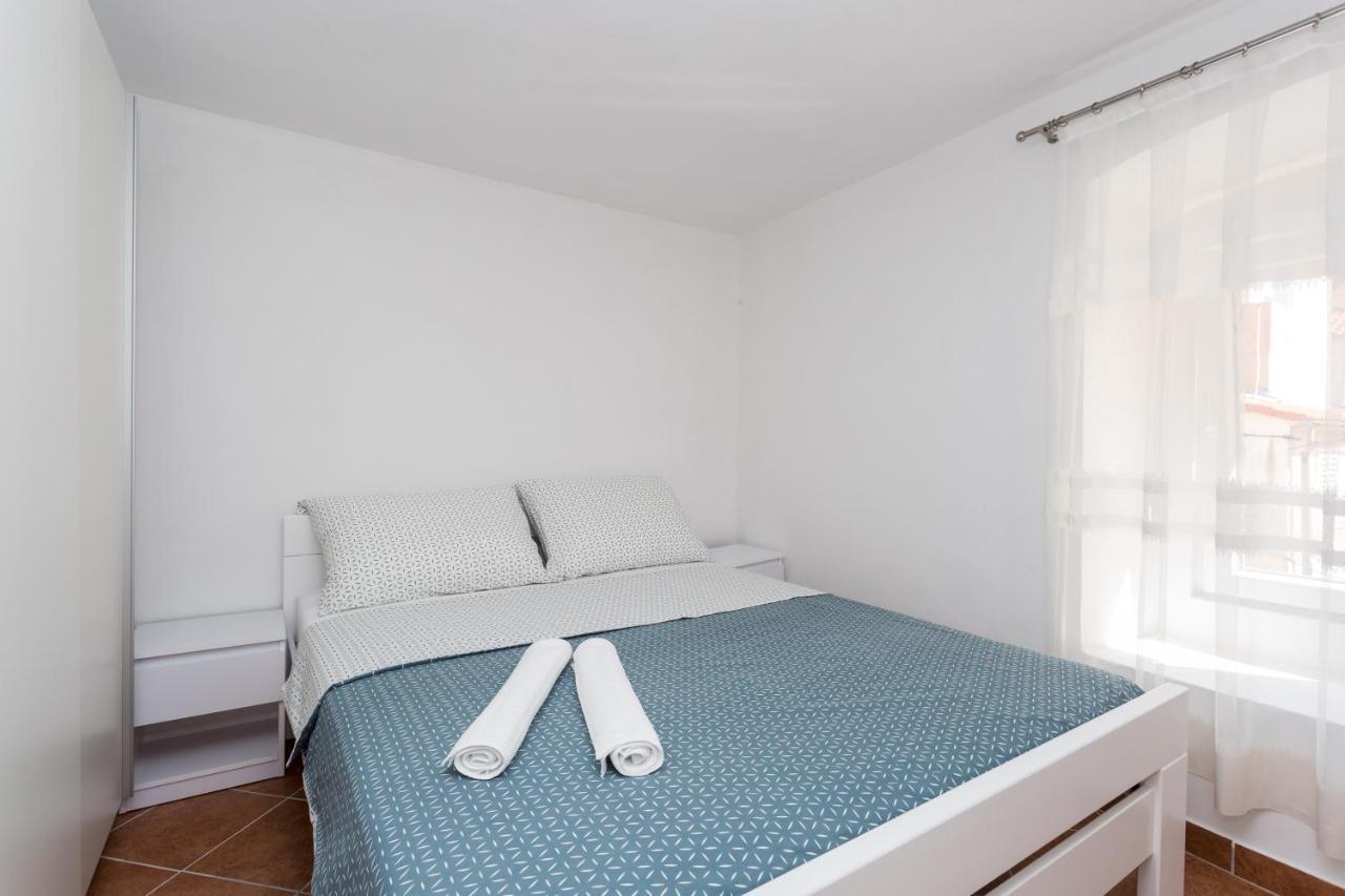 Apartmani Obala バスカ エクステリア 写真
